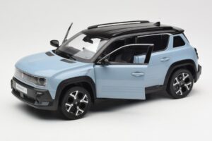 Renault 4 E-Tech Electric Cloud Blue Norev 1:18 185521 Metāls — attēls 2 no 8