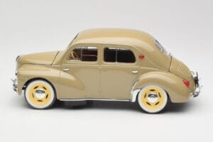 Renault 4CV Berline Gris Ardoise Solido 1:18 8059 Metāls — attēls 4 no 8