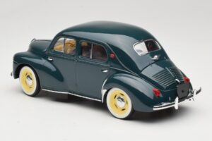 Renault 4CV Zaļš Solido 1:18 8047 Metāls — attēls 5 no 6
