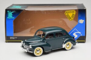 Renault 4CV Zaļš Solido 1:18 8047 Metāls — attēls 6 no 6