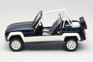 Renault 4L JP4 Zils Otto 1:18 OT212 Sveķi — attēls 3 no 6