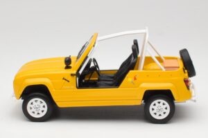 Renault 4L JP4 Jaune Tournesol Otto 1:18 OT1079 Sveķi — attēls 3 no 6
