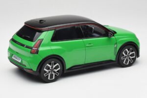 Renault 5 E-Tech Electric Pop Zaļš & Melns Norev 1:18 185502 Metāls — attēls 3 no 8