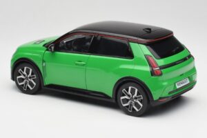 Renault 5 E-Tech Electric Pop Zaļš & Melns Norev 1:18 185502 Metāls — attēls 7 no 8