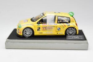 Renault Clio Sport #2 E. Rangoni Renault Clio Trophy Winner 2000 Universal Hobbies 1:18 7711218616 Metāls — attēls 3 no 6