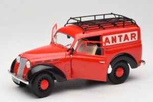 Renault Juvaquatre Utilitaire Sarkans Solido 1:18 8424 Metāls — attēls 2 no 8