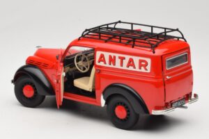 Renault Juvaquatre Utilitaire Sarkans Solido 1:18 8424 Metāls — attēls 5 no 8