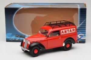 Renault Juvaquatre Utilitaire Sarkans Solido 1:18 8424 Metāls — attēls 8 no 8