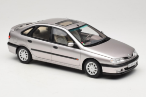 Renault Laguna V6 3.0 Baccara Opal Grey Otto 1:18 OT1185 Sveķi — attēls 4 no 6