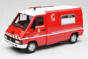 Renault Master T30 VSAB Ugunsdzēsēji Sarkans Otto 1:18 OT1107 Sveķi