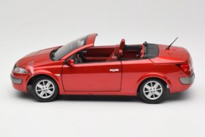 Renault Megane Mk1 CC Sarkans Solido 1:18 8152 Metāls — attēls 4 no 8