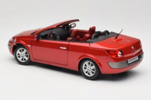 Renault Megane Mk1 CC Sarkans Solido 1:18 8152 Metāls — attēls 7 no 8