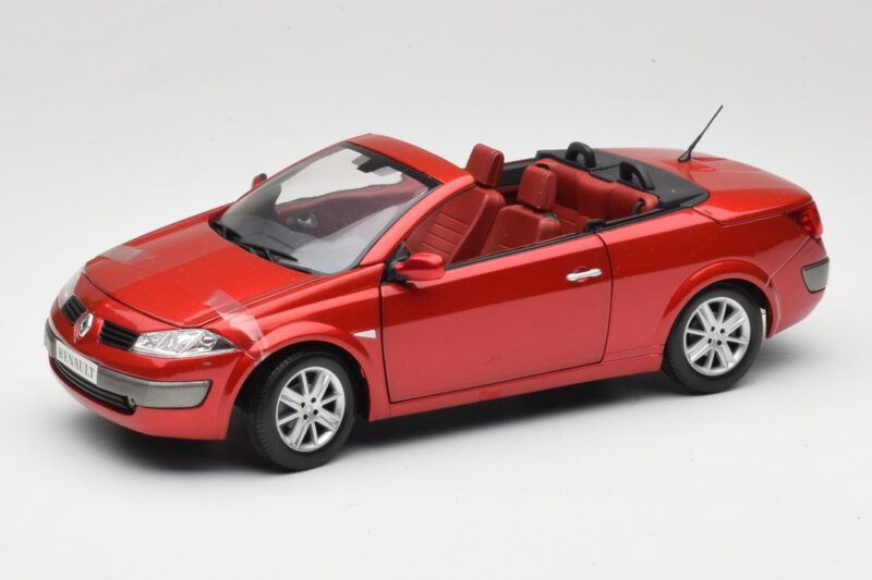 Renault Megane Mk1 CC Sarkans Solido 1:18 8152 Metāls