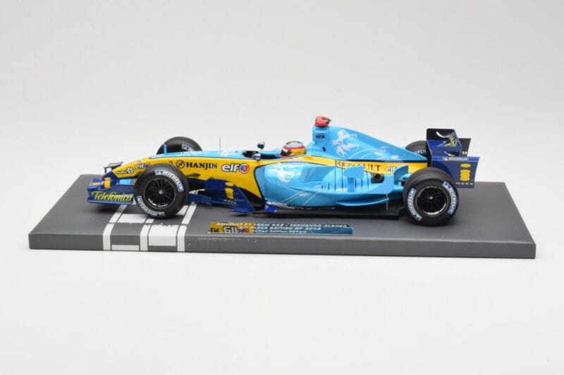 Renault R25 #5 F. Alonso 2nd Place British GP 2005 Minichamps 1:18 117051105 Metāls