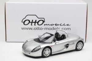 Renault Spider Sudrabs Otto 1:18 OT1142 Sveķi — attēls 6 no 6