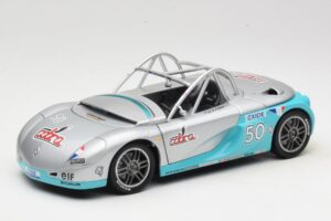 Renault Sport Spider #50 Sudrabs Anson 1:18 30353 Metāls