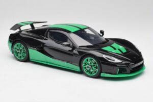 Rimac Nevera Record Monochrome Melns GT Spirit 1:18 GT916 Sveķi — attēls 4 no 6