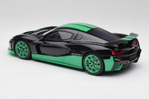 Rimac Nevera Record Monochrome Melns GT Spirit 1:18 GT916 Sveķi — attēls 5 no 6