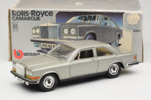Rolls-Royce Camargue Sudrabs Diamond Edition Bburago 1:18 3001-M3 Metāls — attēls 8 no 8