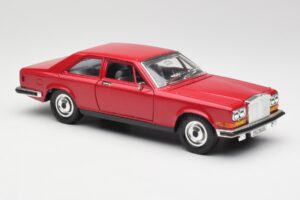 Rolls-Royce Camargue Sarkans Bburago 1:22 3001 Metāls — attēls 6 no 8