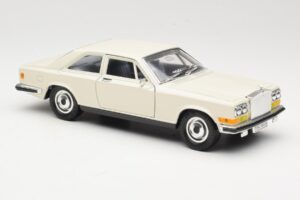 Rolls-Royce Camargue Balts Bburago 1:22 3001-M1 Metāls — attēls 6 no 8