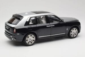 Rolls-Royce Cullinan Melns & Sudrabs OEM 1:18 ROLLS001 Metāls — attēls 3 no 8