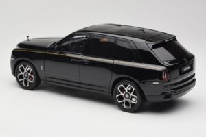 Rolls-Royce Cullinan Melns Ar Gold Coachline & Shadow Wheels OEM 1:18 028-15A Metāls — attēls 7 no 8