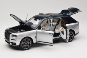 Rolls-Royce Cullinan Zils & Sudrabs Divkrāsains OEM 1:18 028-16B Metāls — attēls 2 no 8
