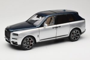 Rolls-Royce Cullinan Zils & Sudrabs Divkrāsains OEM 1:18 028-16B Metāls