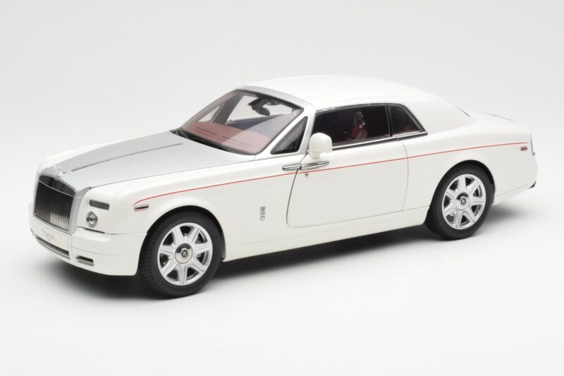 Rolls-Royce Phantom Coupe English Balts Sudrabs Kyosho 1:18 08861EW Metāls