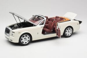 Rolls-Royce Phantom Drophead Coupe English Balts Kyosho 1:18 08871EW2 Metāls — attēls 2 no 10
