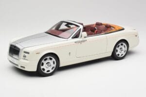 Rolls-Royce Phantom Drophead Coupe English Balts Kyosho 1:18 08871EW2 Metāls