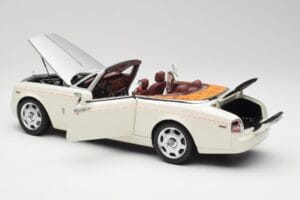 Rolls-Royce Phantom Drophead Coupe English Balts Kyosho 1:18 08871EW2 Metāls — attēls 7 no 10