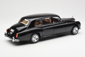 Rolls-Royce Phantom VI EWB Melns Kyosho 1:18 08905BK Metāls — attēls 3 no 8