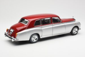 Rolls-Royce Phantom VI Sudrabs Sarkans Kyosho 1:18 08905SR Metāls — attēls 3 no 8