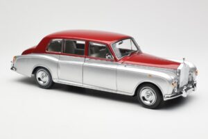 Rolls-Royce Phantom VI Sudrabs Sarkans Kyosho 1:18 08905SR Metāls — attēls 6 no 8