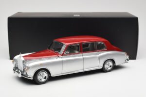 Rolls-Royce Phantom VI Sudrabs Sarkans Kyosho 1:18 08905SR Metāls — attēls 8 no 8