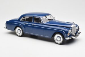 Rolls-Royce Silver Cloud III Flying Spur Mulliner RHD Tumšzils MCG 1:18 MCG18124 Metāls — attēls 4 no 6