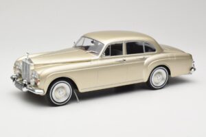 Rolls-Royce Silver Cloud III Flying Spur H.J. Mulliner Zelts MCG 1:18 MCG18058 Metāls