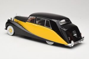 Rolls-Royce Silver Wraith Empress by Hooper Melns & Dzeltens MCG 1:18 MCG18066 Metāls — attēls 5 no 6