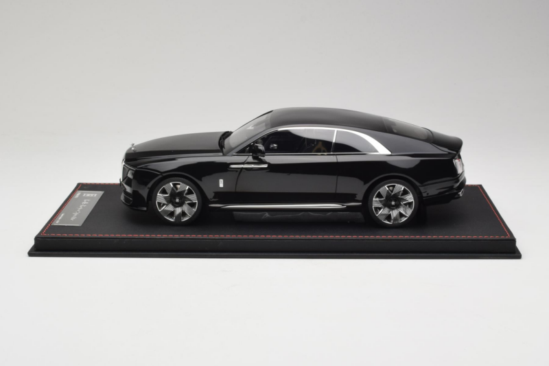 Rolls-Royce Spectre Melns Df Model 1:18 REMC017 Sveķi