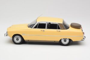 Rover 3500 V8 P6 Krēmkrāsas MCG 1:18 MCG18046 Metāls — attēls 3 no 6
