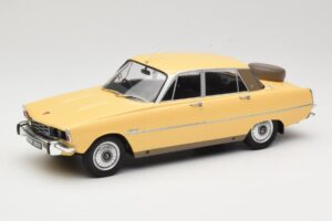 Rover 3500 V8 P6 Krēmkrāsas MCG 1:18 MCG18046 Metāls