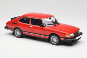 Saab 900 GL Sarkans MCG 1:18 MCG18340 Metāls — attēls 2 no 6