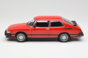 Saab 900 GL Sarkans MCG 1:18 MCG18340 Metāls — attēls 5 no 6
