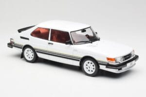 Saab 900 Turbo Balts MCG 1:18 MCG18339 Metāls — attēls 4 no 6
