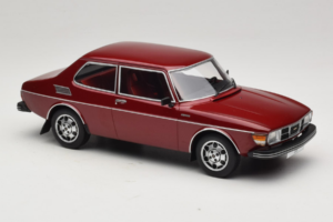 Saab 99 EMS Metallic Sarkans MCG 1:18 MCG18441 Metāls — attēls 4 no 6