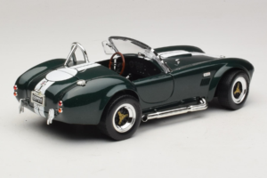 Shelby Cobra 427 S/C Tumši Zaļš Baltas Svītras Road Signature 1:18 92058-P1 Metāls — attēls 3 no 8