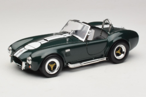 Shelby Cobra 427 S/C Tumši Zaļš Baltas Svītras Road Signature 1:18 92058-P1 Metāls