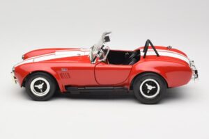 Shelby Cobra 427 S/C Guardsman Red ERTL 1:18 7369 Metāls — attēls 4 no 8